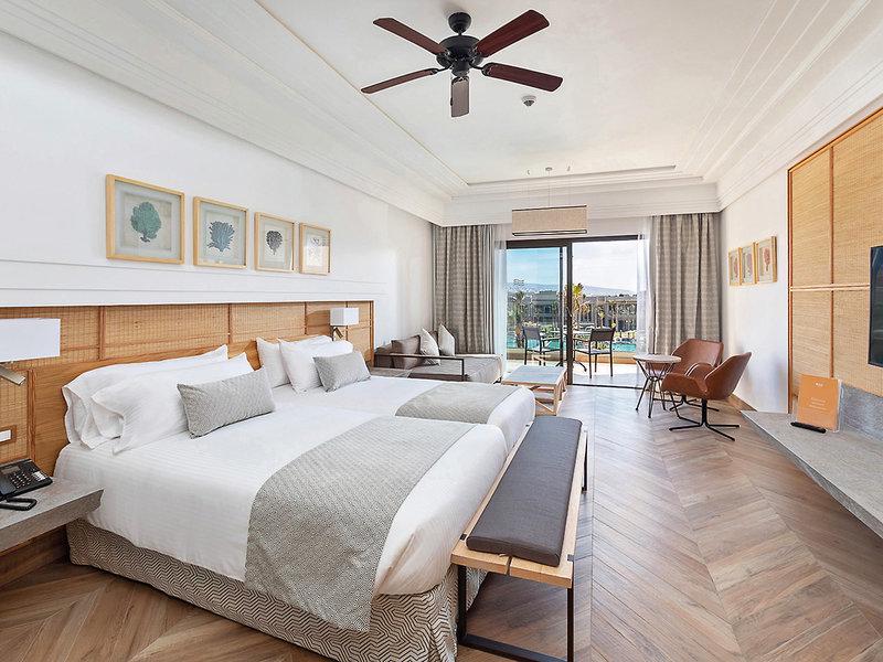 5BF728BC18DCC13C85F7D93AEBE8ECF4