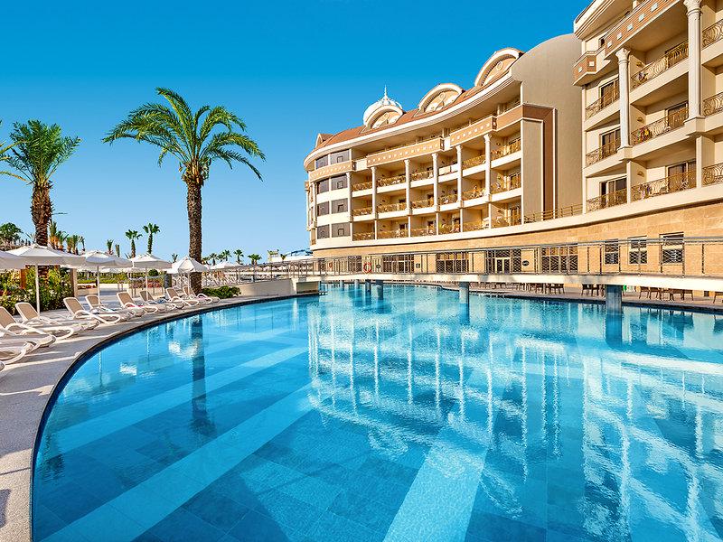 Hotel Kirman Belazur Resort & Spa
