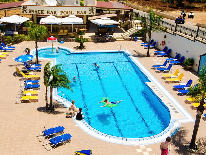 Real Palace Hotel and Studios
