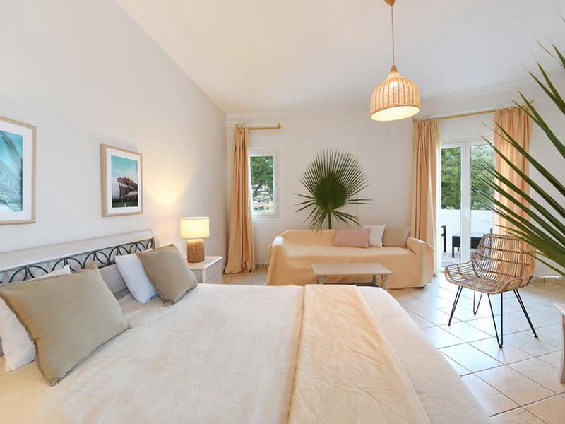 98BD7C9E2F9B89CDB28C761BBB61EB3C