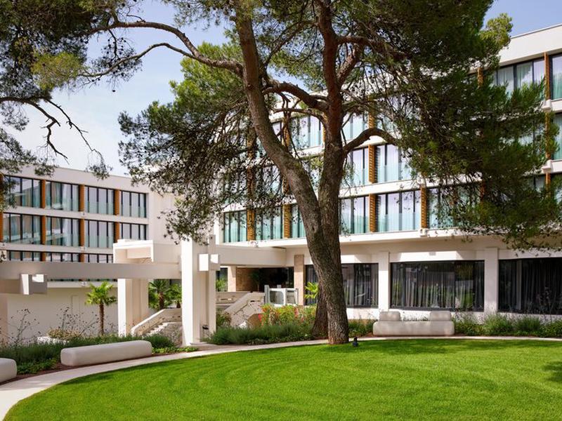 Grand Brioni Pula