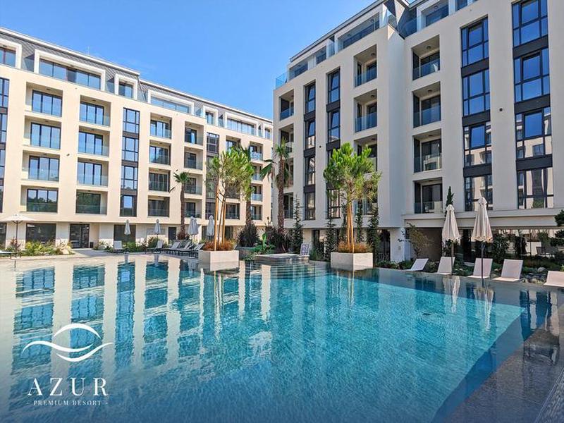 Azur Premium Resort