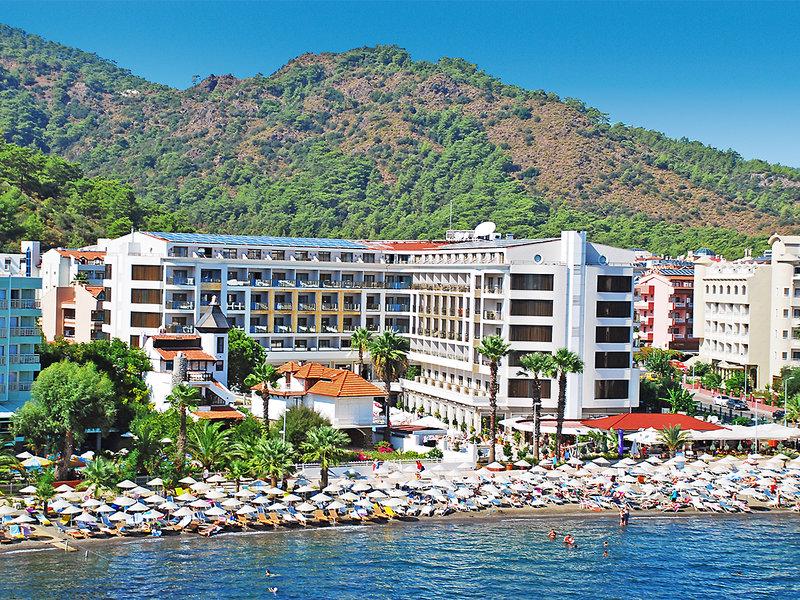 Hotel Golden Rock Beach