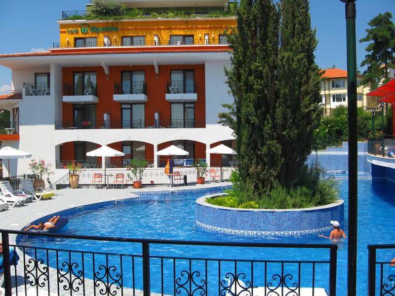 Sunny Beach Club