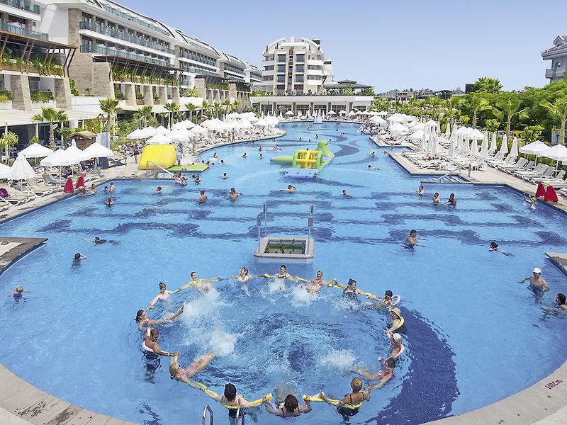 Crystal Waterworld Aqua Collection