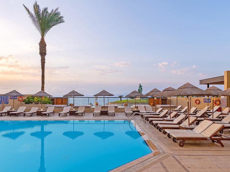 Hotel Blue Sky City Beach
