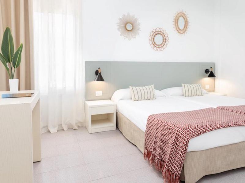 8164FBFBE749EB61420EF8A31DD05FA5