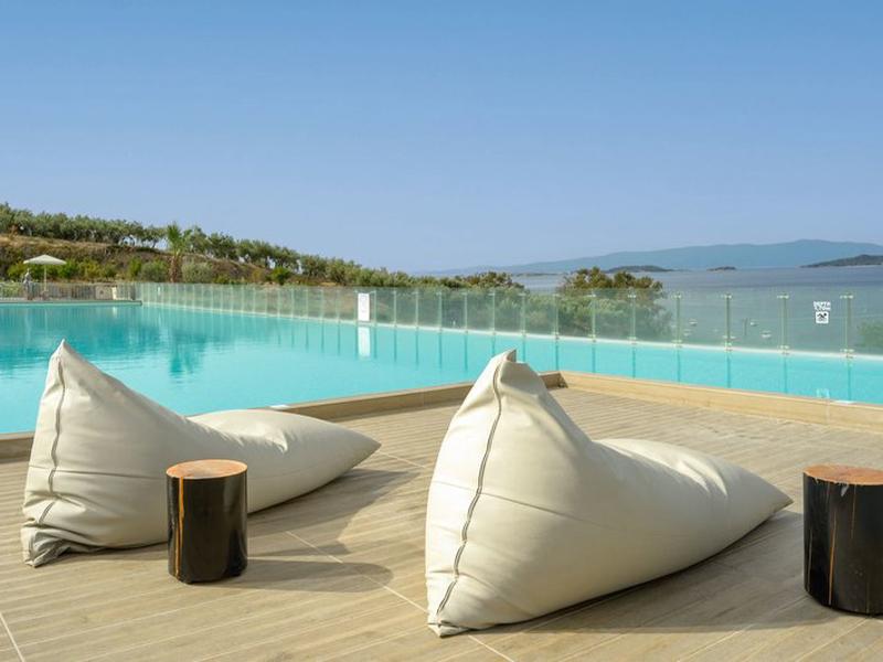 8EBD0E5497EC9B895D24D46AC2252018