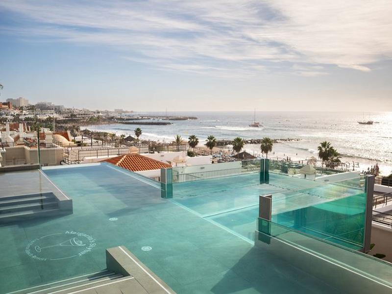 CF4AEE5726D86ED377A40F6ED19E5025