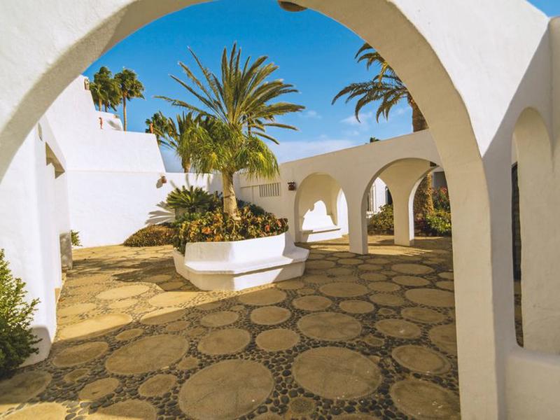 C92AB7D4DFD97F330B4A2CC10B9A643D