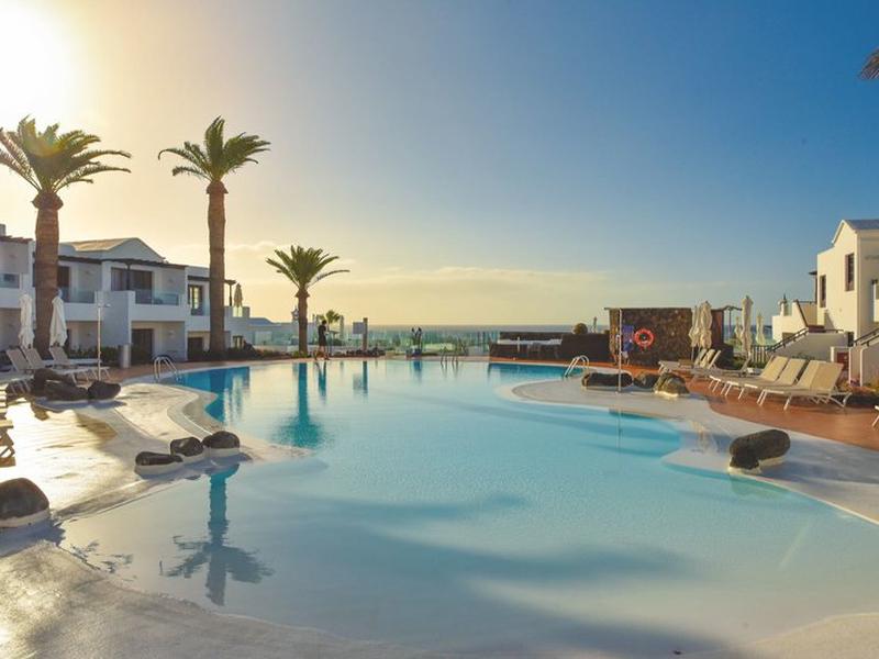 37DA503F0CE7F00F48D76239F052855C