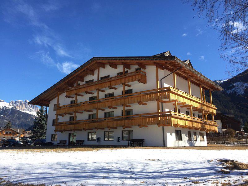 0859B35B3B1D4A0F96FBC59F5D9FD97A