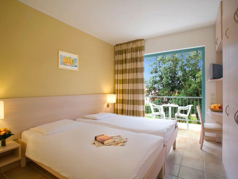 39D25394FCA5AF6D0EAAA810E6DCE287