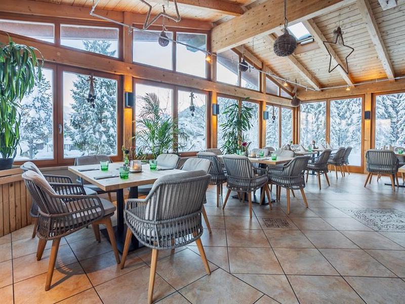 0D601F9572F0AC607D4A346E4B9E60C3