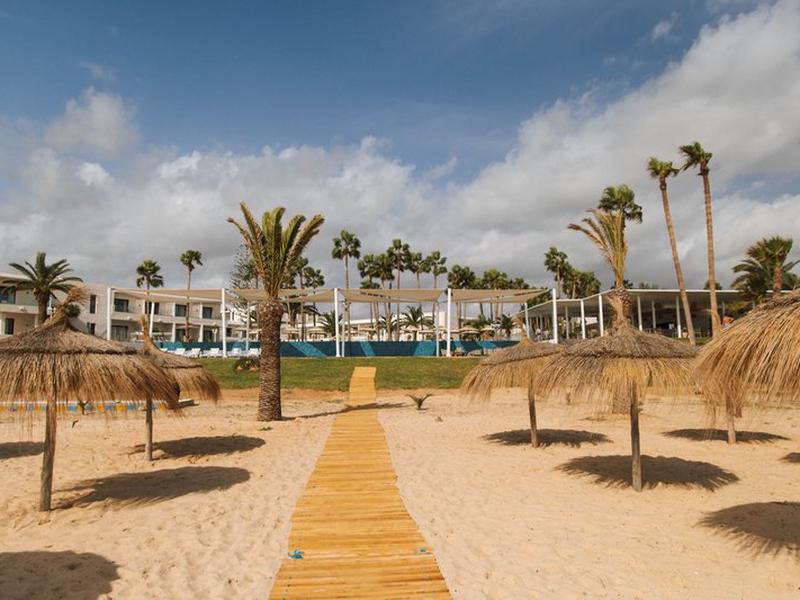 A2A48CA3B1CB9A24DC8BF7119D95BAF4