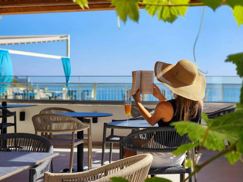 5A06D1B8F47E6712B78D11A0E6C863C8