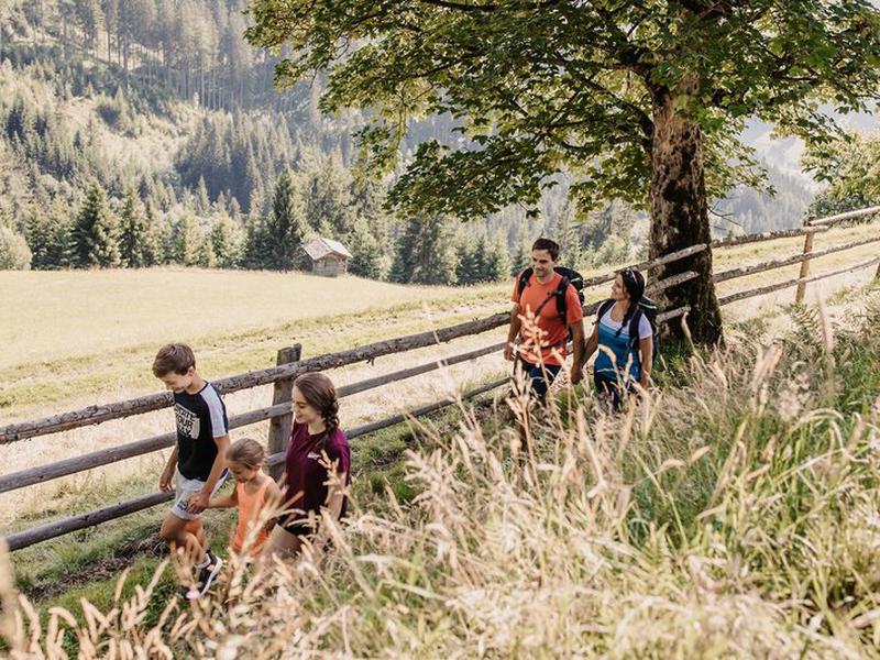 BD1BC7CF10210A1F81AD270DC282740A