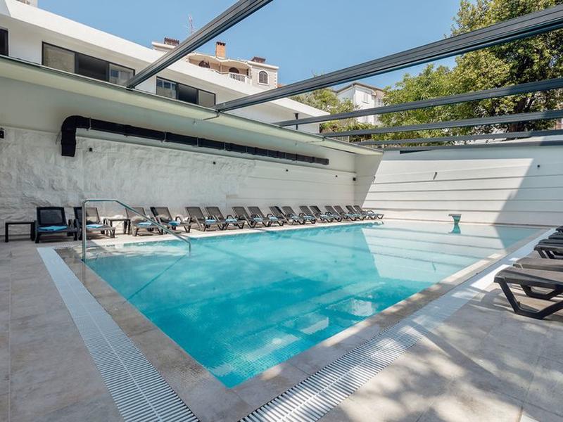 4D22EE40314CD4C12C17CB7C9E14E20E