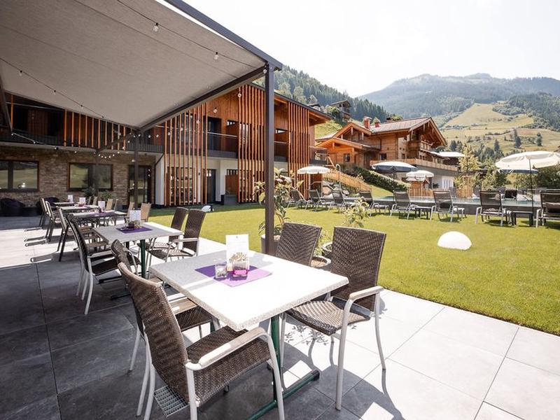 CADAAF0FAAA98A72E12414BE2A1FE366