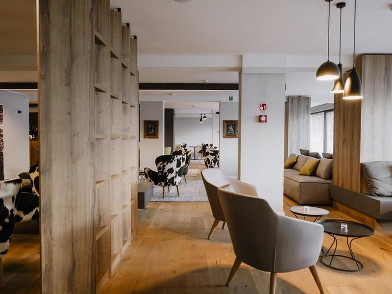 3D5A52720E4EF593D65C67A48A818D57