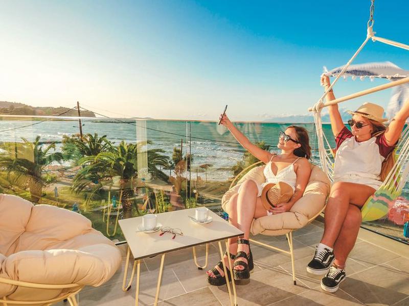 AE3D9439B27DC299DC0E60911F6C86C2