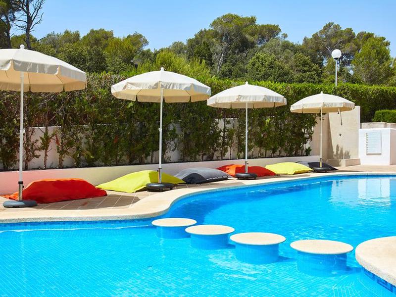 B2D98960BFA96F5988A7C7E151E60CC3