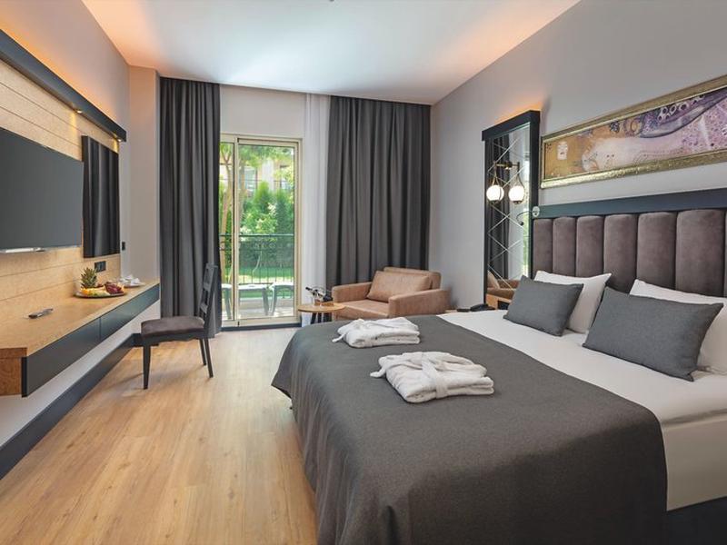 42D8D886CD5503F271E82FA0C2D803B8