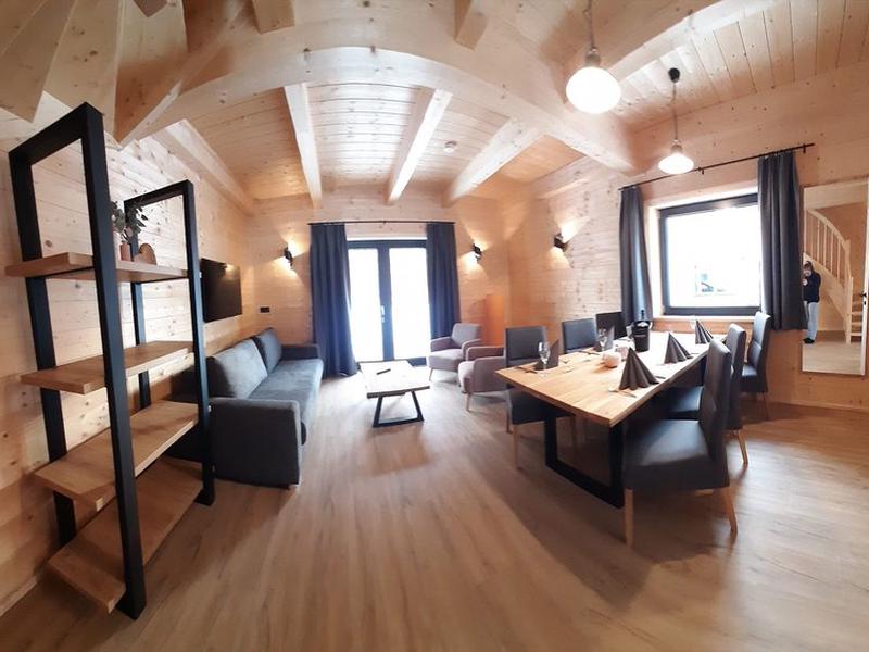 E8444EE1C1A9486B5B7D6F4874185AB7