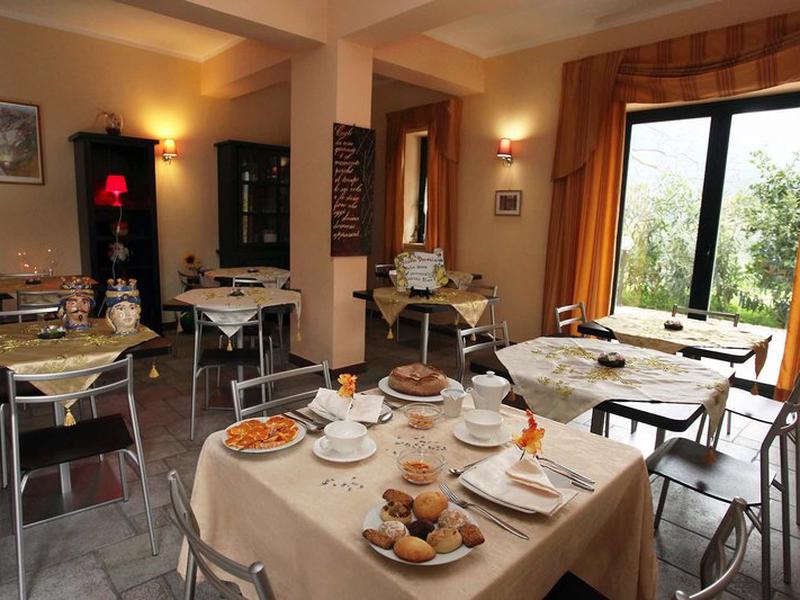 FEA1C354724D7AD43EBCAEE14718E092