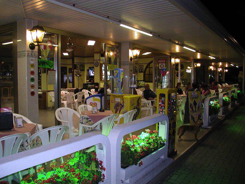 FDAE33C1B0A2A88B7B060766FE9DBB81