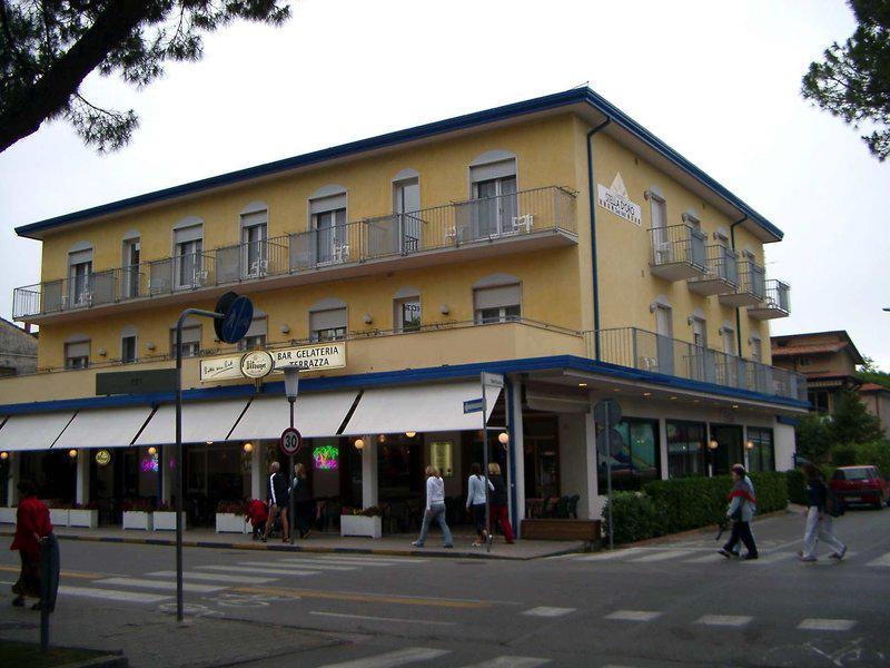 47A68A1E31A992B1C62AC7EFAEB67D87