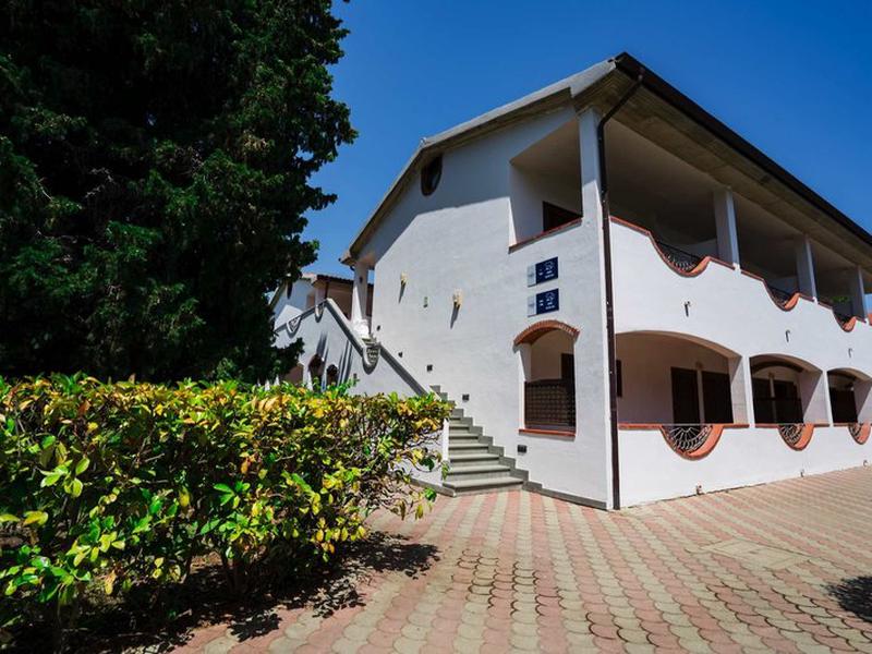 88A83FAC420D444E4445337ED863F09D