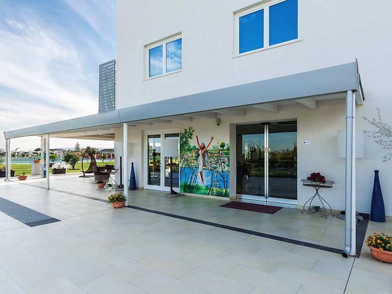 477F4D773D1A94348B265BC309C8C72E