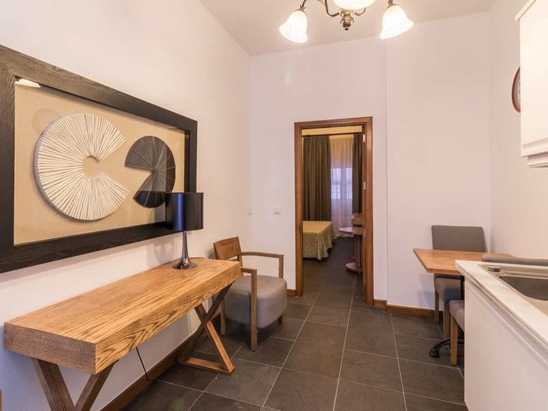 9FFD14CCE6EA6D567007862D1A5EC1E8