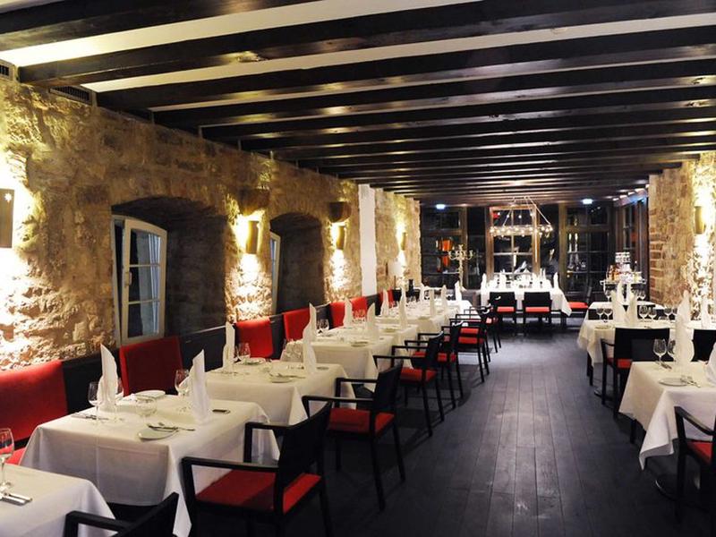 7C0388F099F4A28DEE85915A535E95CE