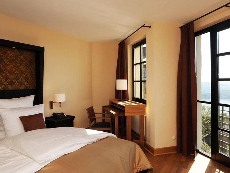 4D262CE891DC4C26AACB0D4CD920DE7E