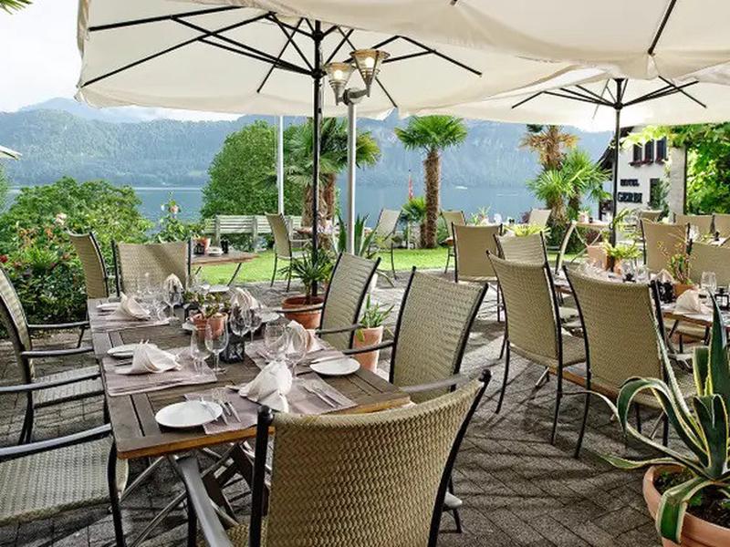 5545BFDED2C98BFBCA9B5AA2B899DB88