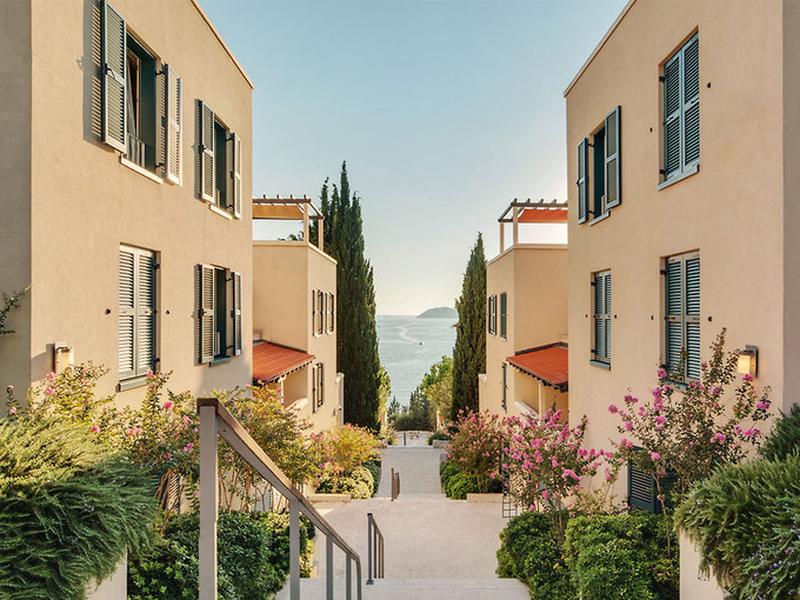 90D308199B885A9C9196A9FE8E4FD44B