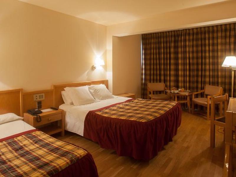 63AB8A9B9DC9C0A02093DA6FC3404B90