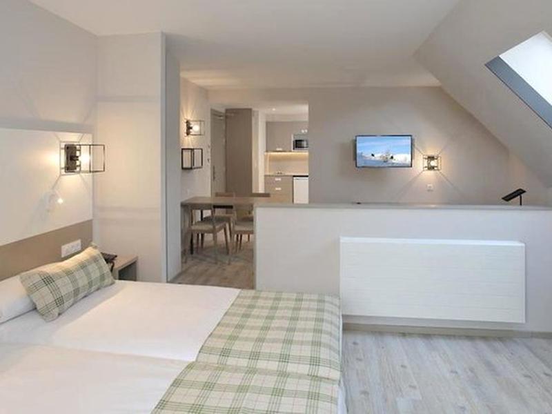 1093DDE23D0BC06654DCBBBAB4FD38F9