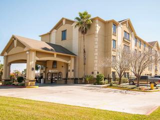 Holiday Inn Express Hotel & Suites Houston North Intercontinental (tr)