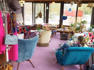 Tante ALMA’s Bonner Hotel (tr)