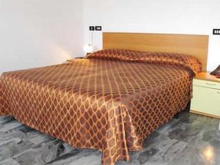 Venice Apartments (tr)