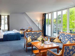 Carstens Landhaus (tr)