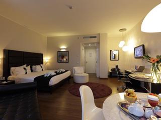 Holiday Inn Genoa City (tr)