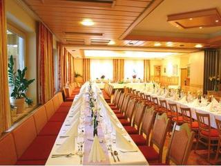 Thadeushof Gasthof (tr)