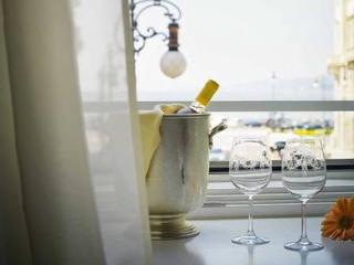 Hotel Duchi Vis a Vis (tr)