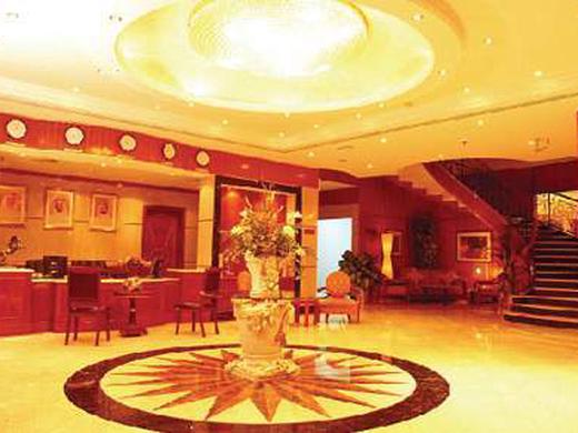 Landmark Summit Hotel