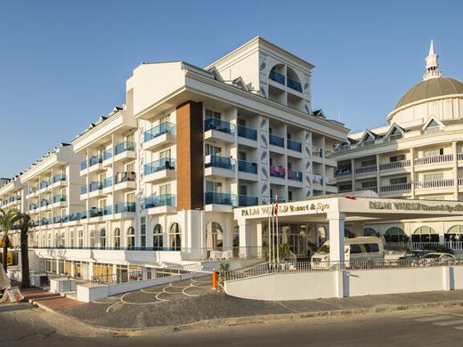 Hotel Palm World Side