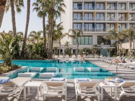 Aqua Hotel Silhouette Spa